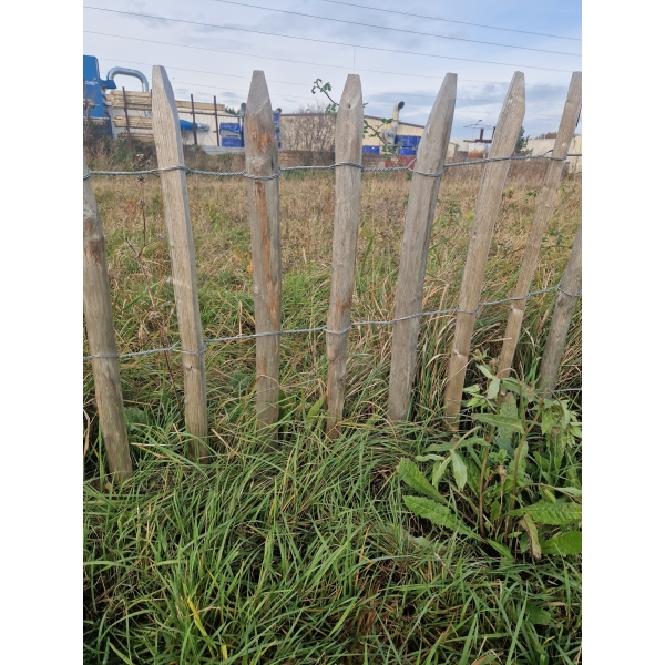 Ganivelle en écart de 8 cm Ganivelle en écart de 8 cm