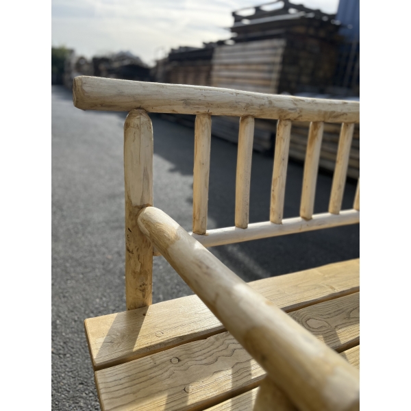 Banc en rondin de bois (châtaignier)